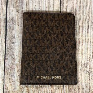 Michael Kors wallet/NWOT